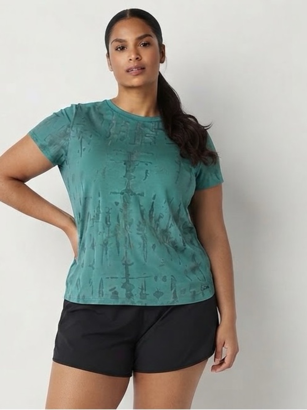 Reebok Womens Crew Neck Short Sleeve T-Shirt(Bust 42”
Length 26”)
